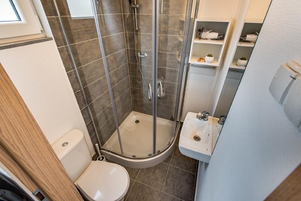 Mediteran Travel Mobile Homes Solaris Brodarica  Bagian luar foto