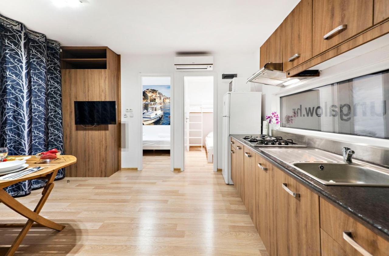 Mediteran Travel Mobile Homes Solaris Brodarica  Bagian luar foto