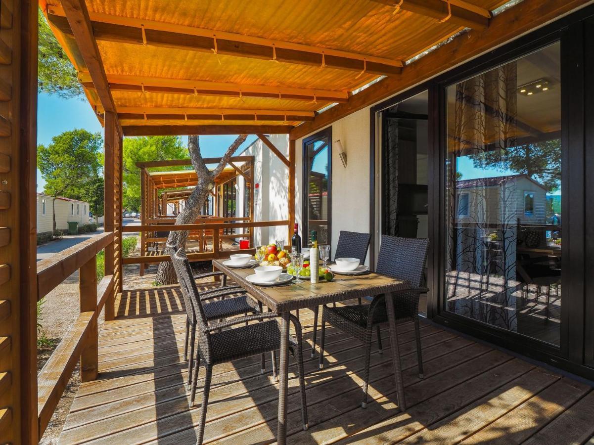 Mediteran Travel Mobile Homes Solaris Brodarica  Bagian luar foto